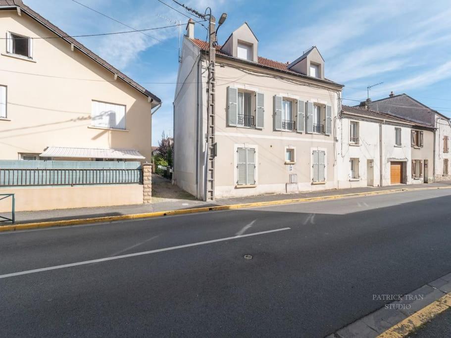 Appartement 7 Personnes Pres De Disney & Paris Chanteloup-en-Brie Exteriör bild